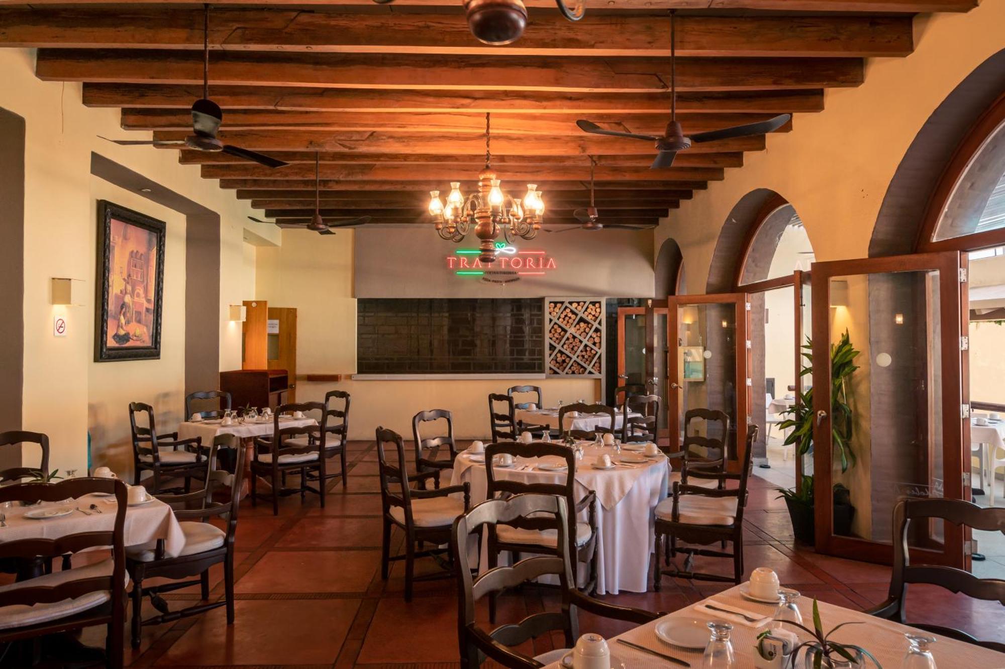 Costa De Oro Beach Hotel Mazatlán Extérieur photo
