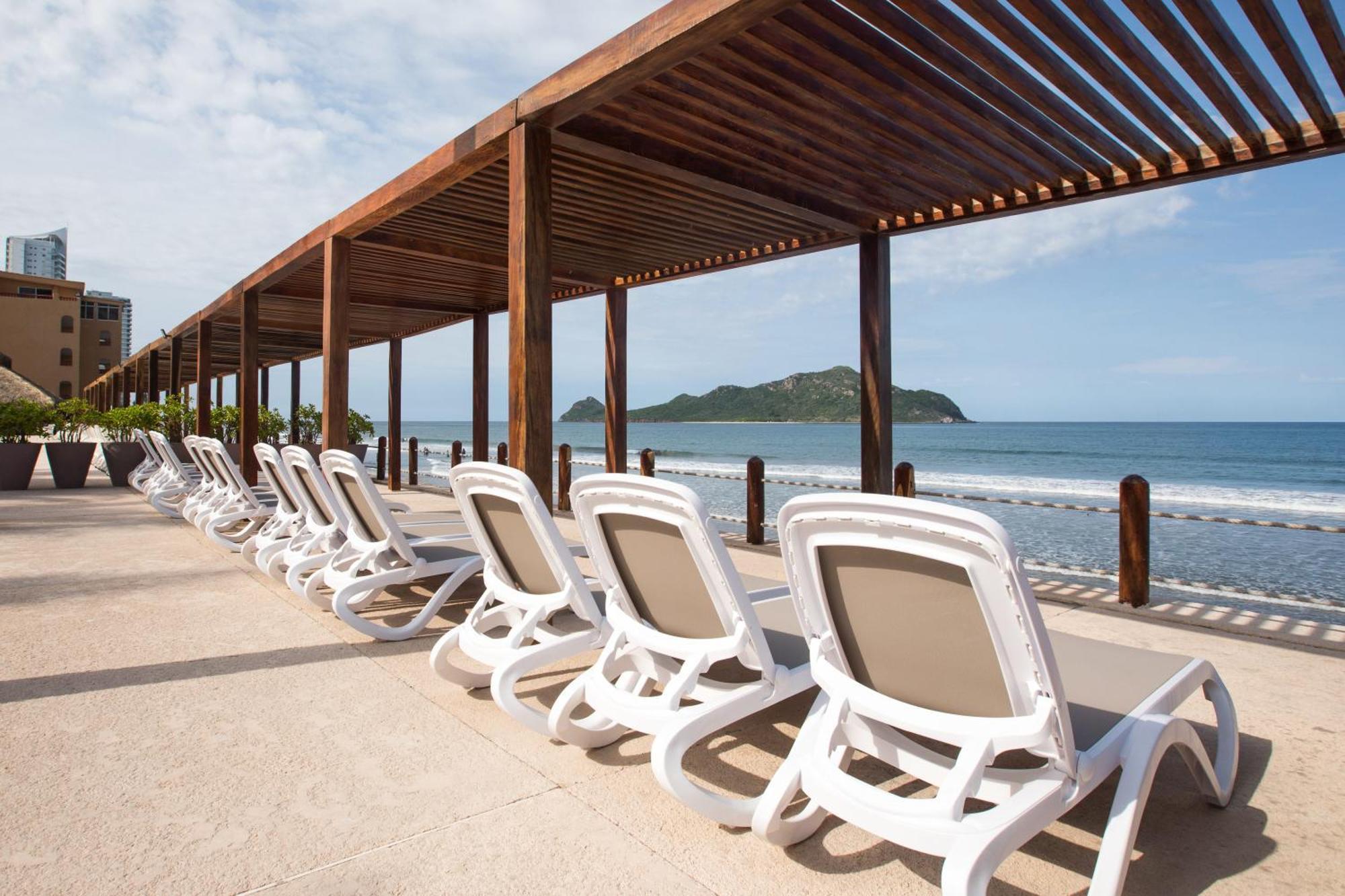 Costa De Oro Beach Hotel Mazatlán Extérieur photo